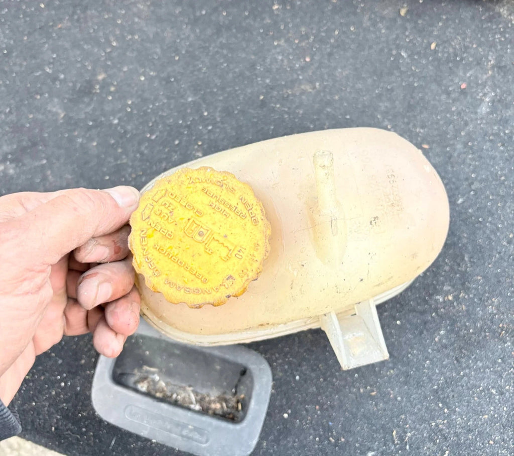 VAUXHALL COMBO COOLANT EXPANSION TANK 2001 - 2012