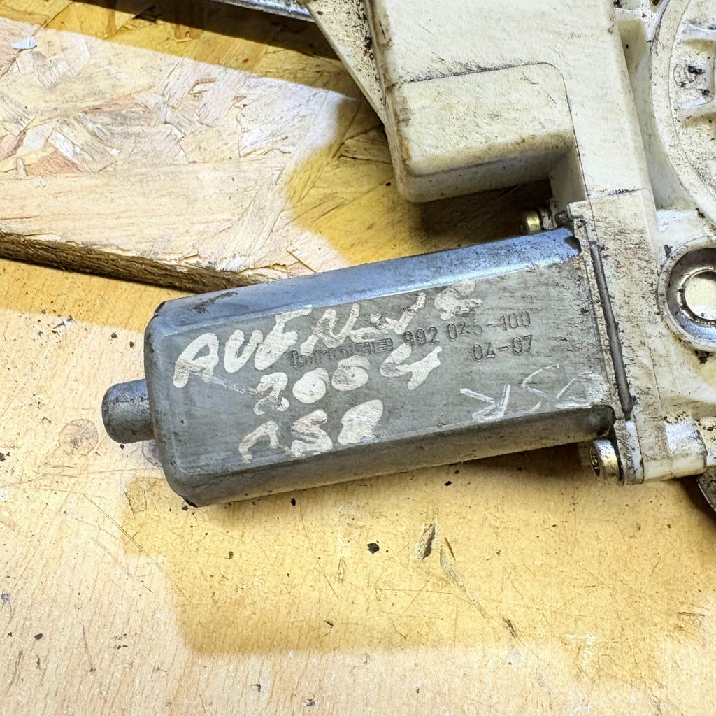 TOYOTA AVENSIS 1997-2004 WINDOW REGULATOR MOTOR REAR DRIVERSIDE 992045100