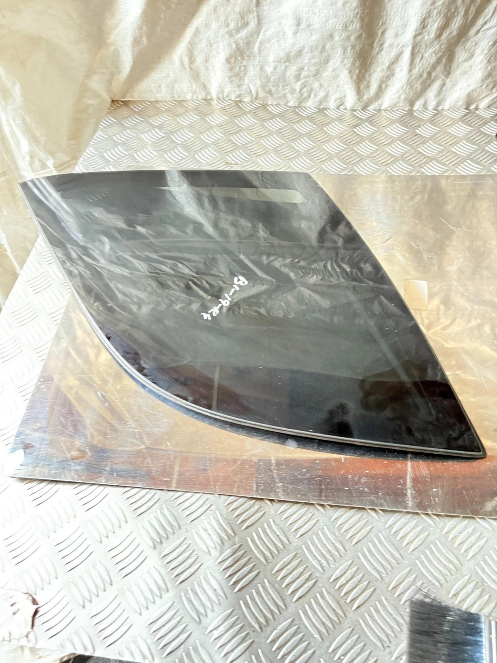 Mercedes ML W163 1998-2005 Rear Left Door Quarter Glass Tinted AS3 A1636700312