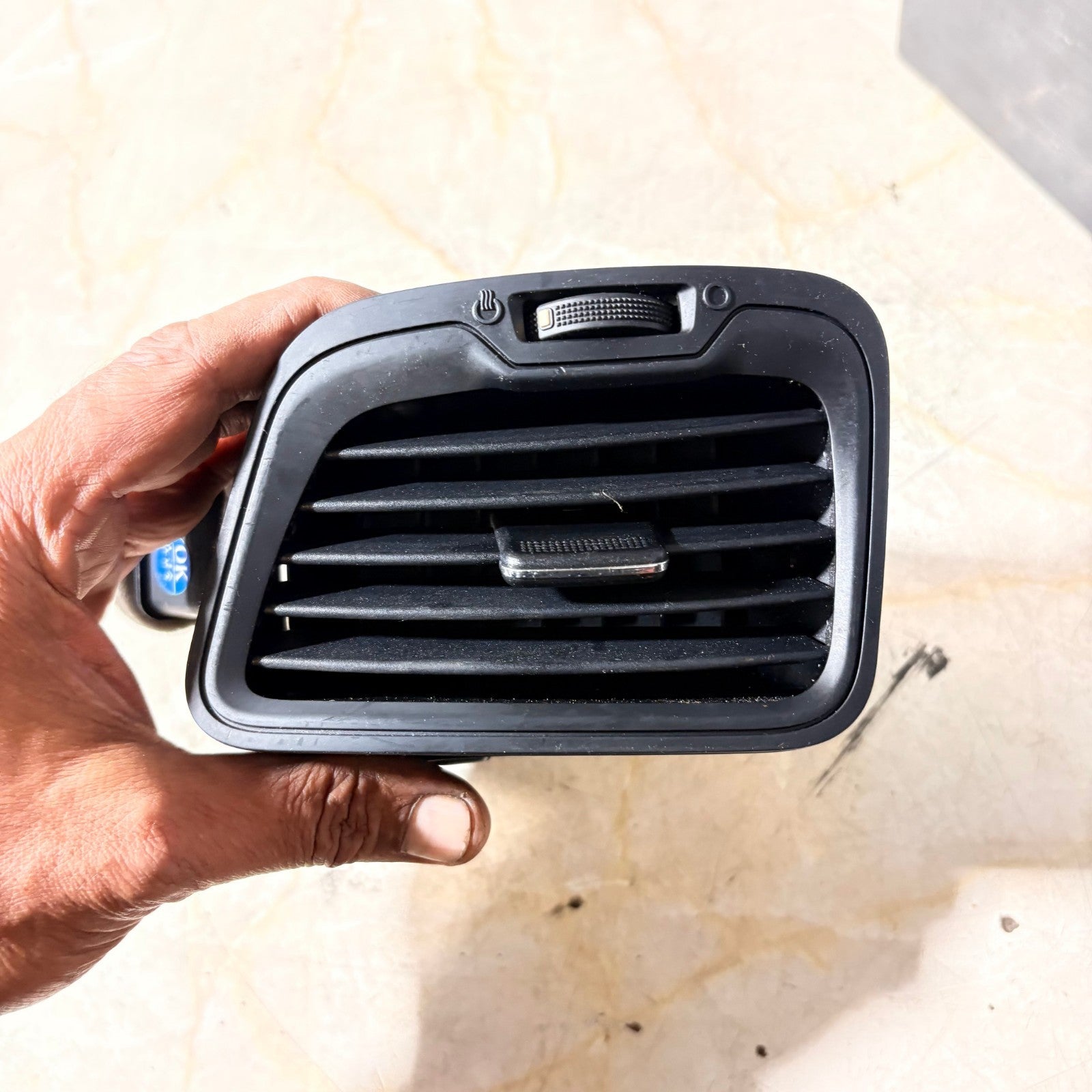 KIA RIO MK3 DASHBOARD AIR VENT LEFT PASSENGER SIDE 2011-2016 97480-1W000