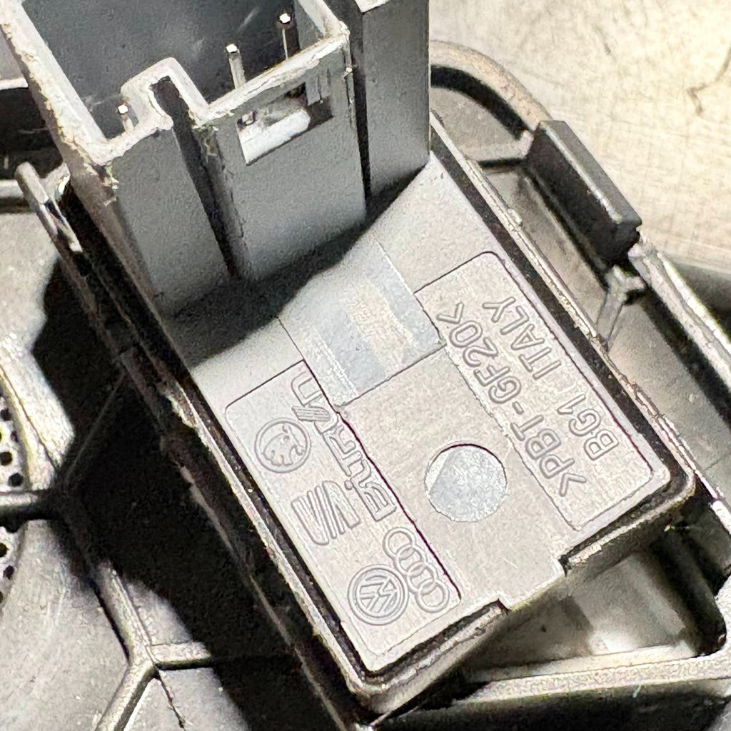 SKODA/AUDI/VOLKSWAGEN NSR PASSENGER SIDE REAR ELECTRIC WINDOW SWITCH