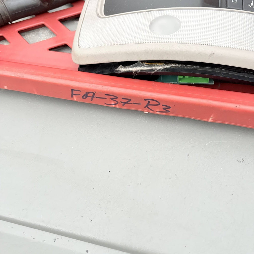 Volvo V70 Mk3 Front Roof Reading Light/Map Lamp 2008-2010 30721054 9070097