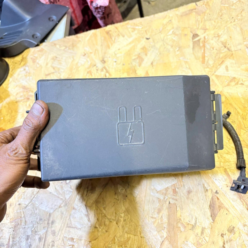 Ford Transit Connect MK1 Fuse Box Under Bonnet Relay Module 2T1T-14A067-AD 02-13