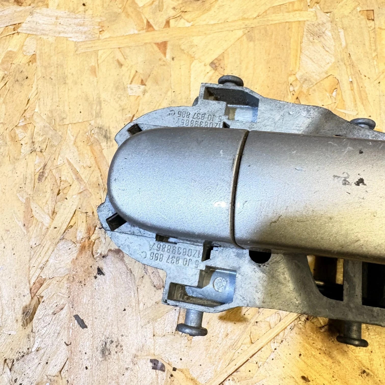 Skoda Octavia Rear Right Exterior Door Handle 5J0837886C