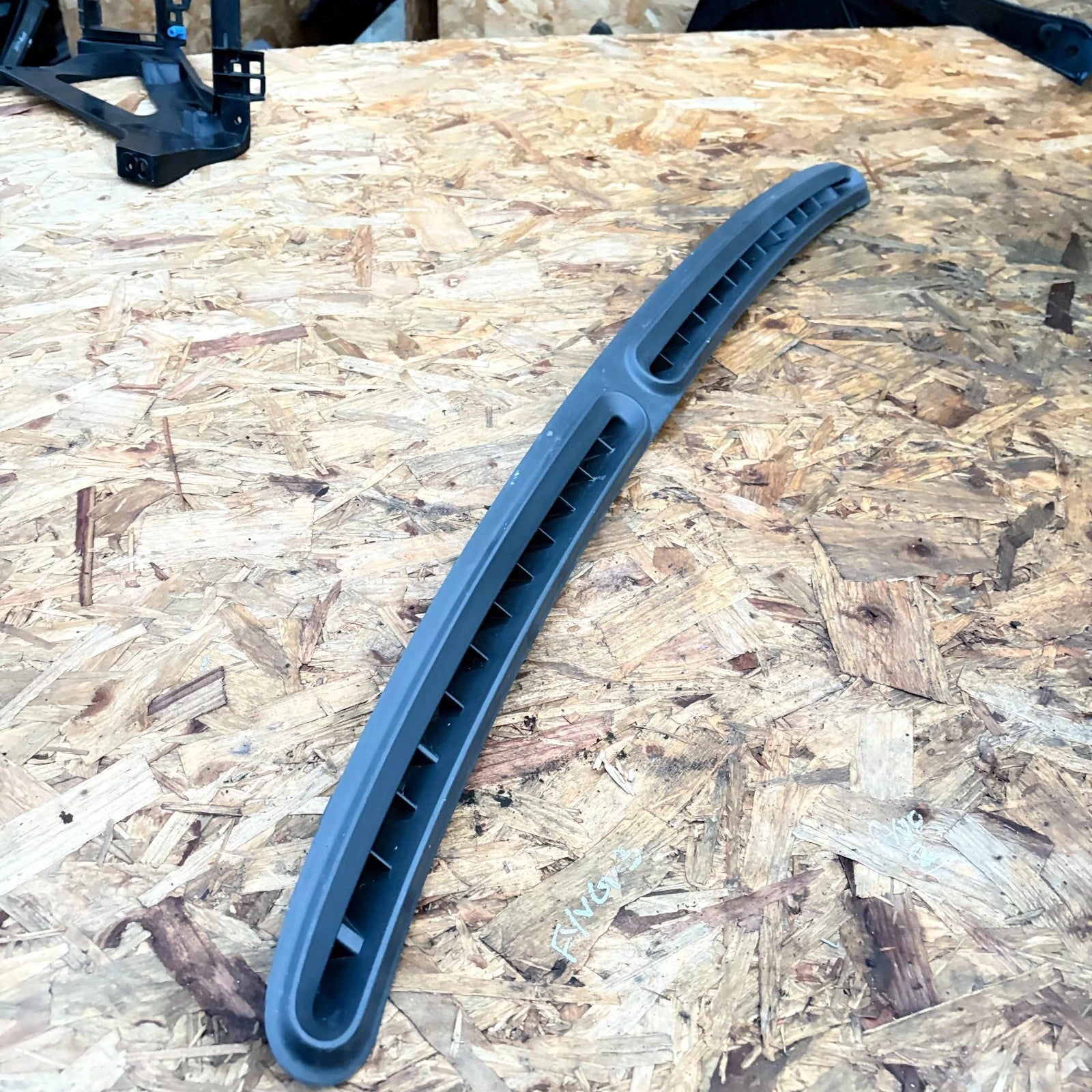 Fiat 500 312 2008-2015 Upper Dash Windscreen Defroster Vent Trim 735429497