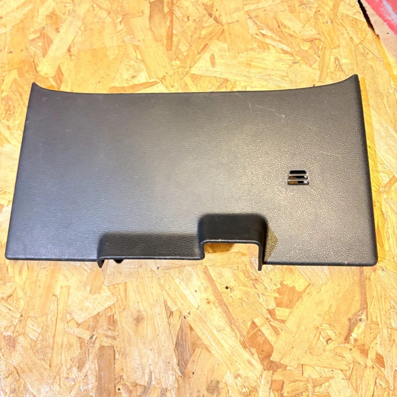 33522M 08623065 Volvo C30 S40 V50 06-13 Dashboard Lower Trim Console Cover Panel
