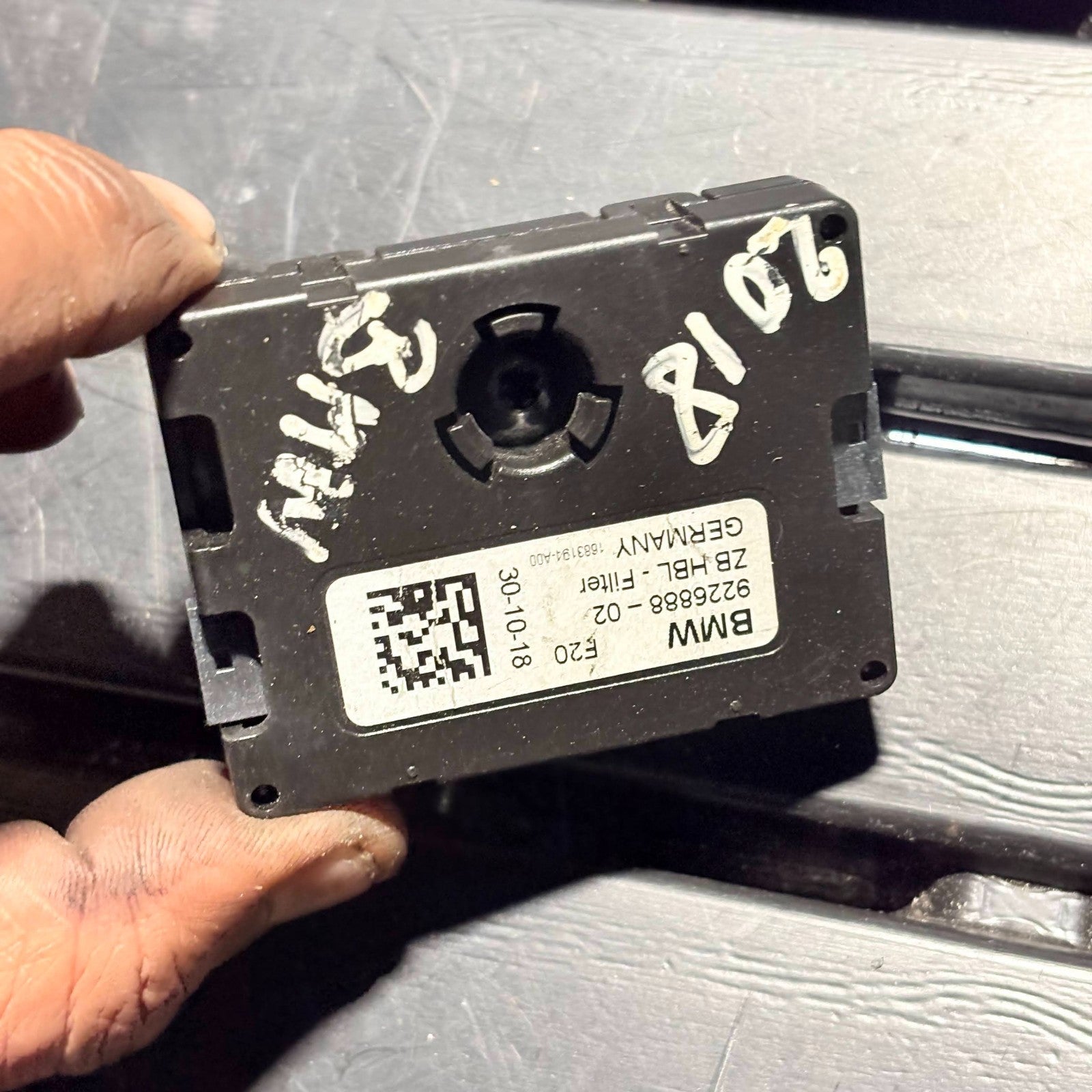 BMW 320D 2011-2019 NOISE SUPPRESSION FILTER AMPLIFIER BLACK BOX 9226888-02