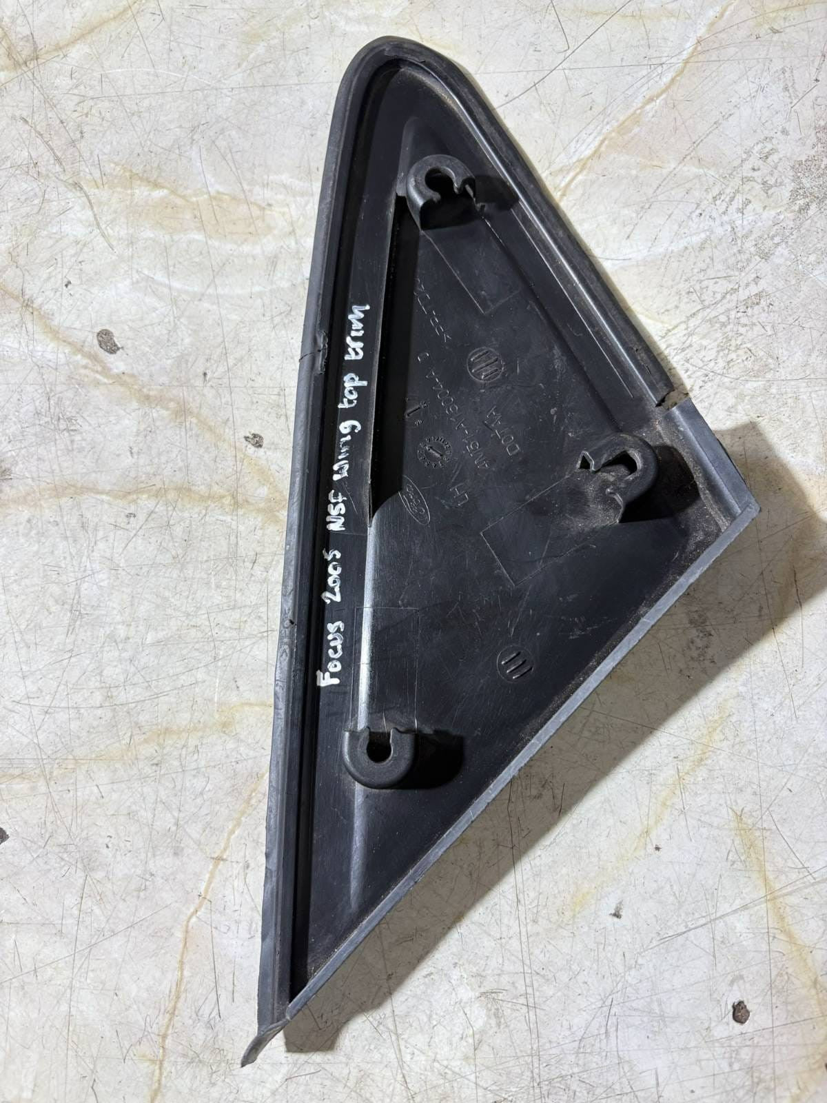 FORD FOCUS NSF LEFT PASSENGER SIDE FRONT WING MIRROR TRIM 4M51A16004A 2005
