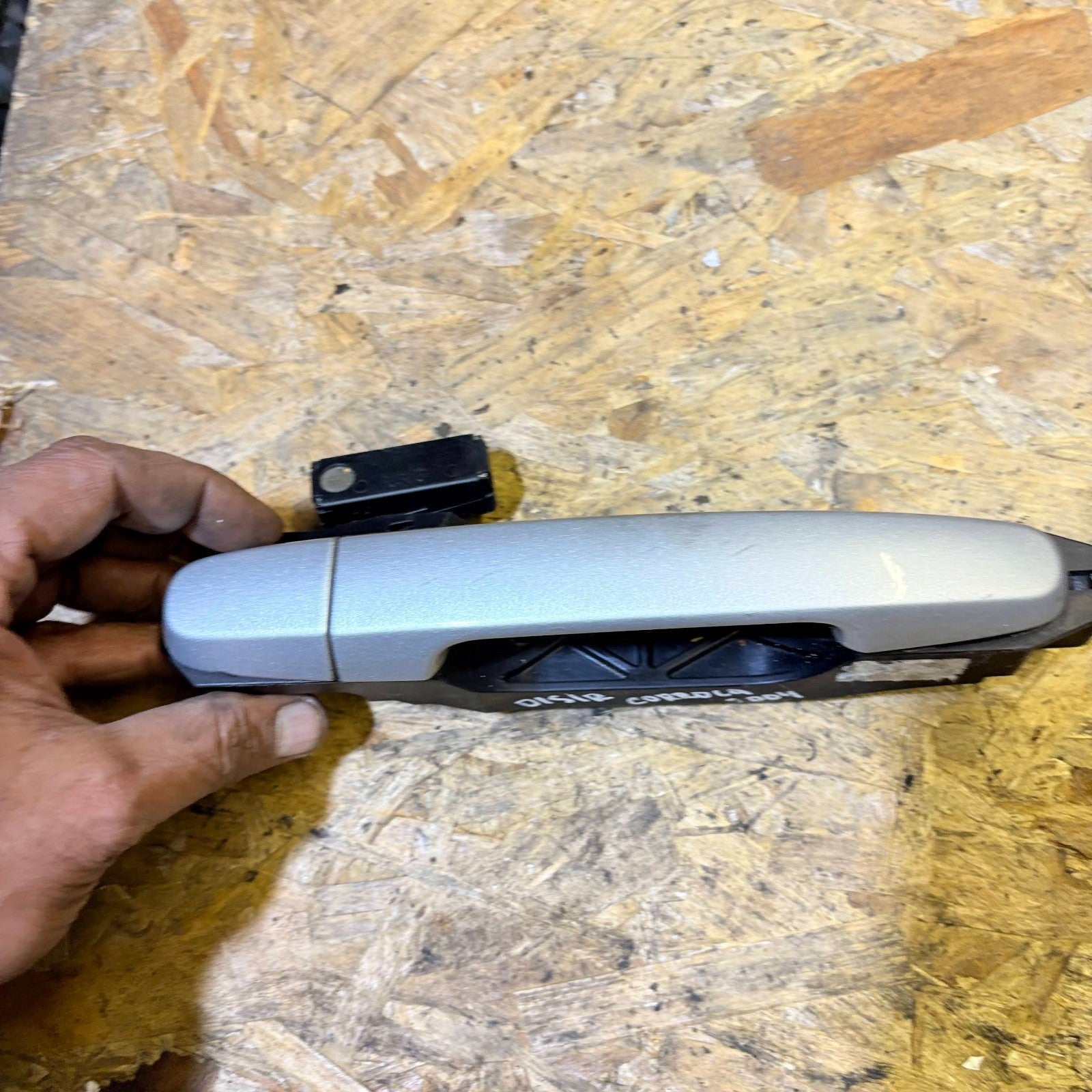 TOYOTA COROLLA DOOR HANDLE EXTERIOR REAR DRIVER SIDE 242304 2004-2009