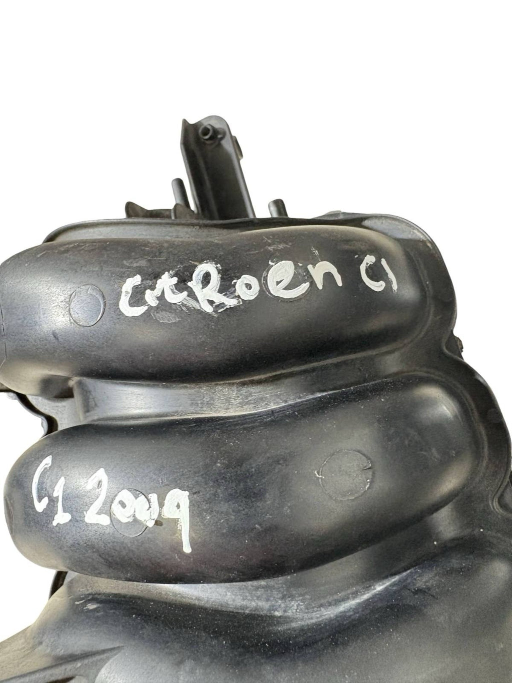 TOYOTA AYGO PEUGEOT 107 C1 INTAKE MANIFOLD INLET MANIFOLD 1.0 PETROL 05-14 (RO-6