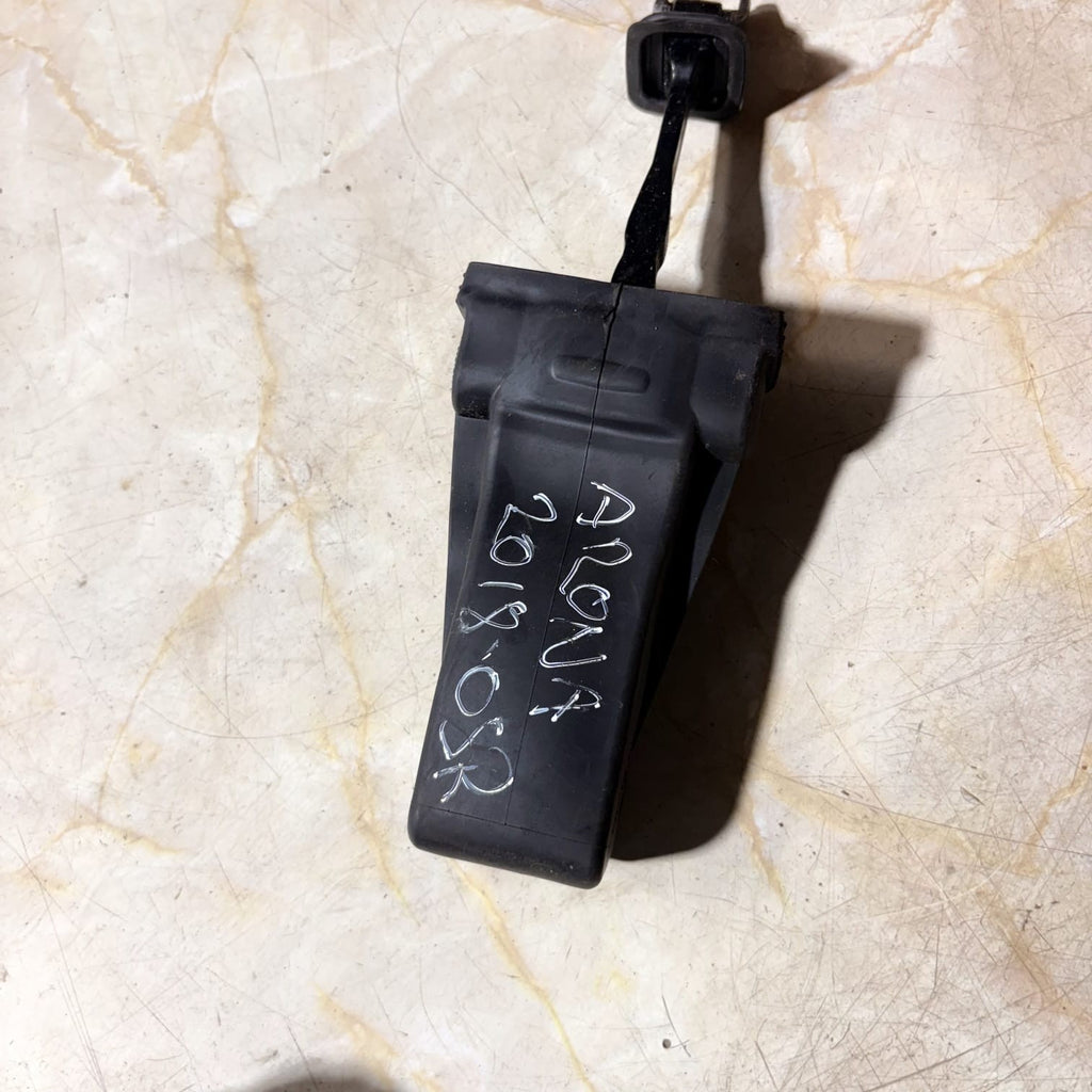 2018 SEAT IBIZA 6F DRIVER REAR CHECK STRAP STOPPER 6F0839249 6F0839267