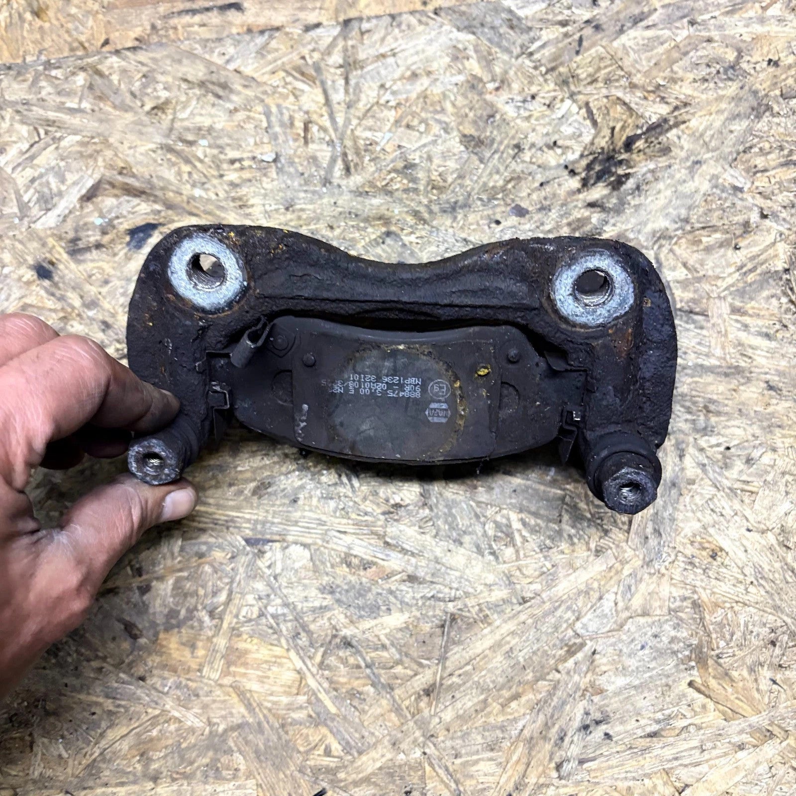 Kia Rio 2013 Brake Caliper Carrier Bracket Mounting Support ()