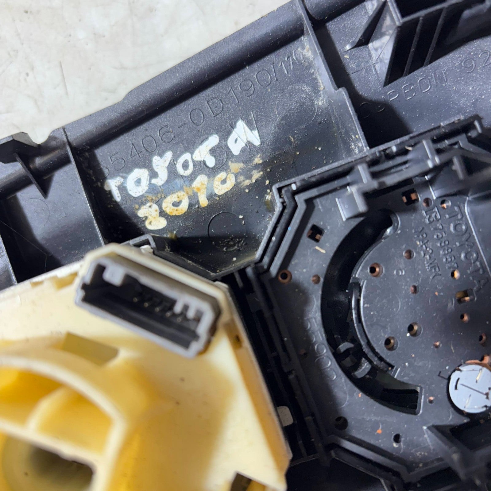 2010 TOYOTA YARIS 3DR CLIMATE CONTROLS WITH A/C 55406-0D190