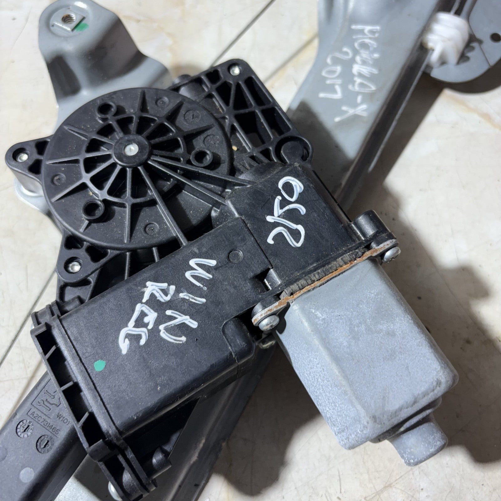 Vauxhall Mokka/Mokka X 2012-2019 Rear Right Window Regulator Motor 98910-SUV20