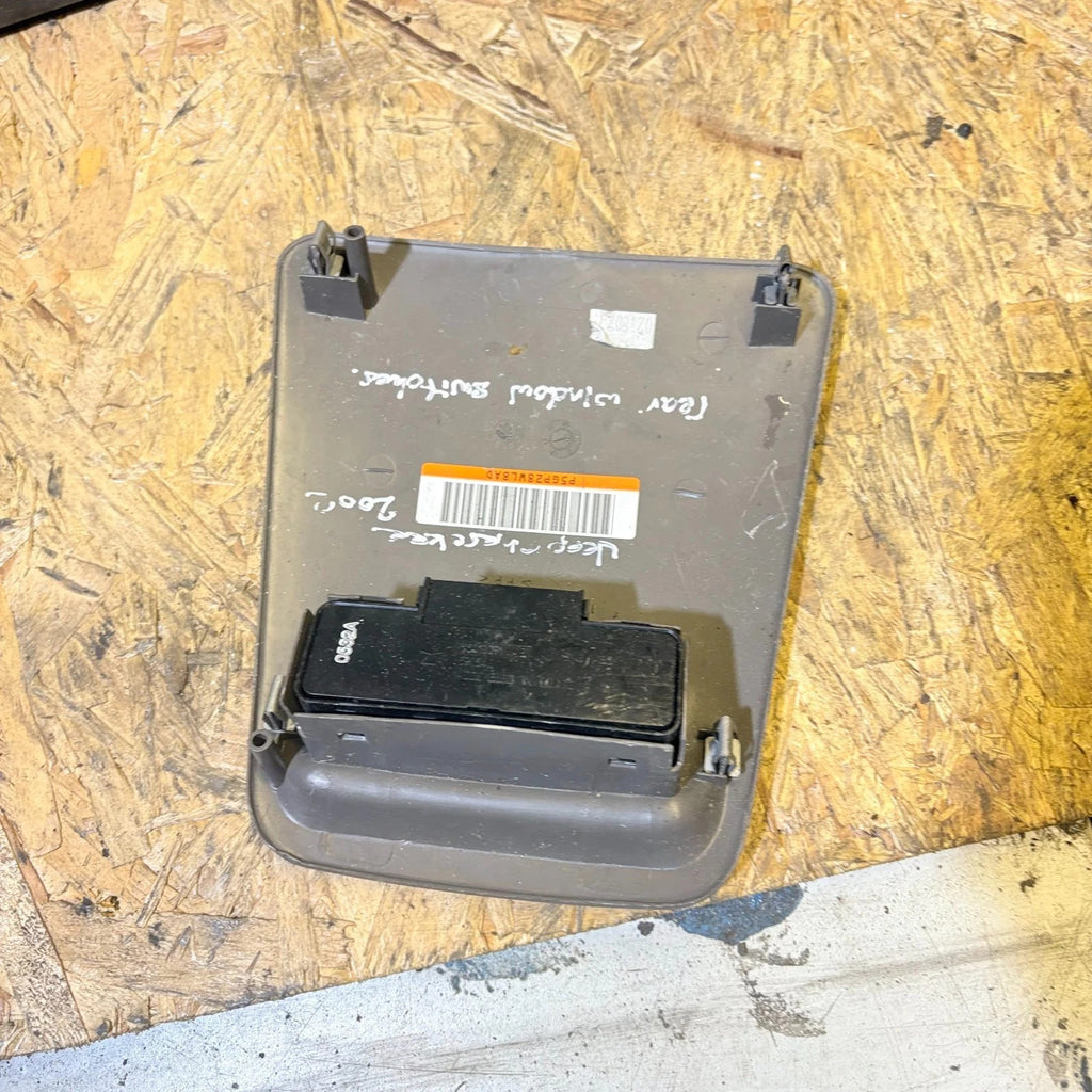 2002-2007 Jeep Cherokee/Liberty KJ Rear Window Switch Panel 1000032AC 56010091AB