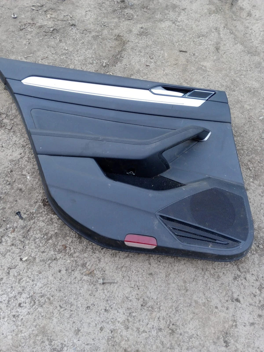 3G5867211 Left Rear Door Card Trim for VOLKSWAGEN PASSAT ESTATE (3G2) 2015