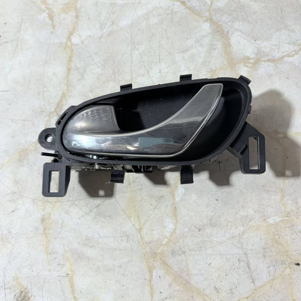 RENAULT KADJAR 2015 INTERIOR DOOR HANDLE REAR LEFT PASSENGER SIDE 80671-4EA0A