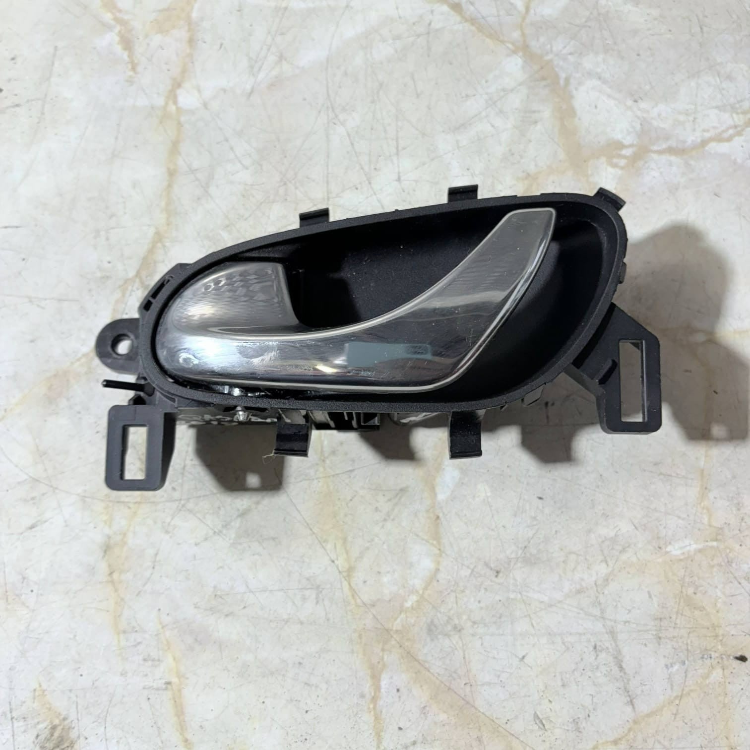 RENAULT KADJAR 2015 INTERIOR DOOR HANDLE REAR LEFT PASSENGER SIDE 80671-4EA0A