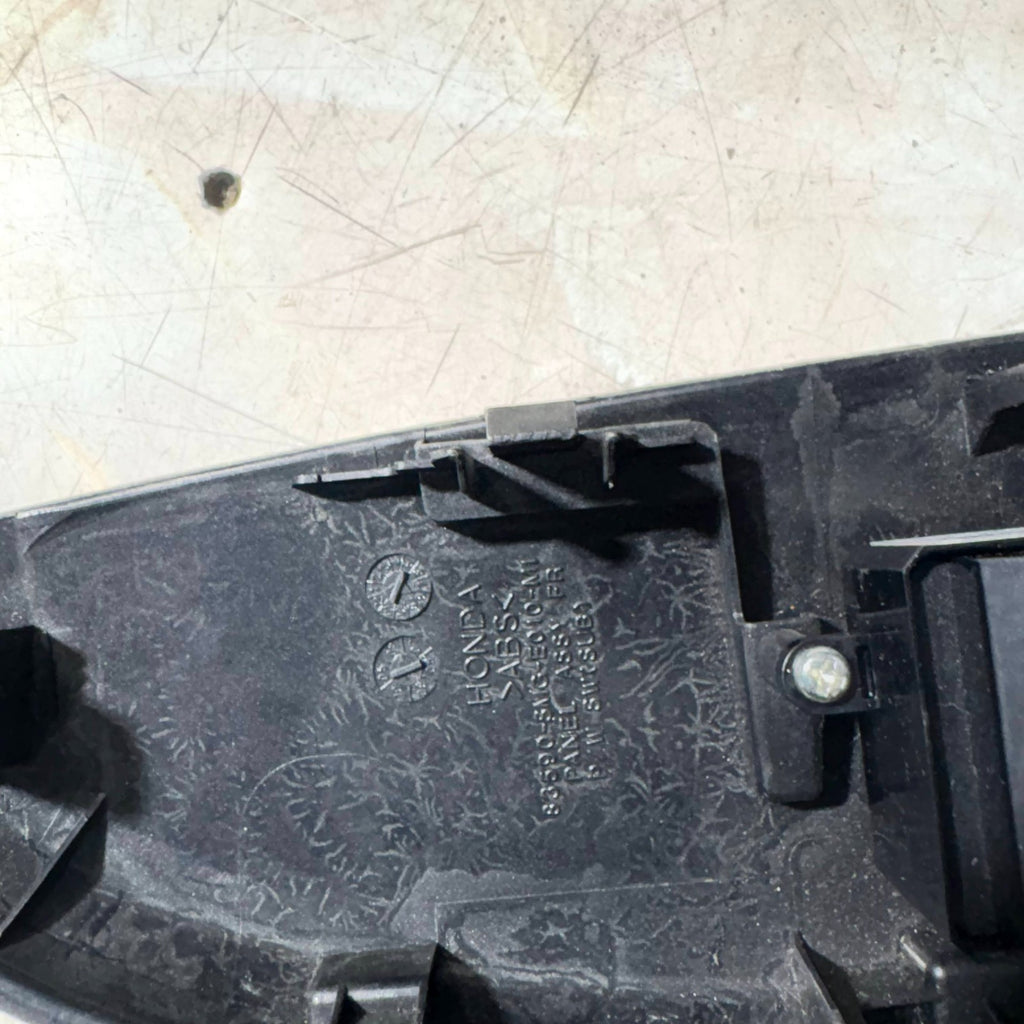 Honda Civic MK8 06-11 Front Left Side Electric Window Switch 83590SMGE010