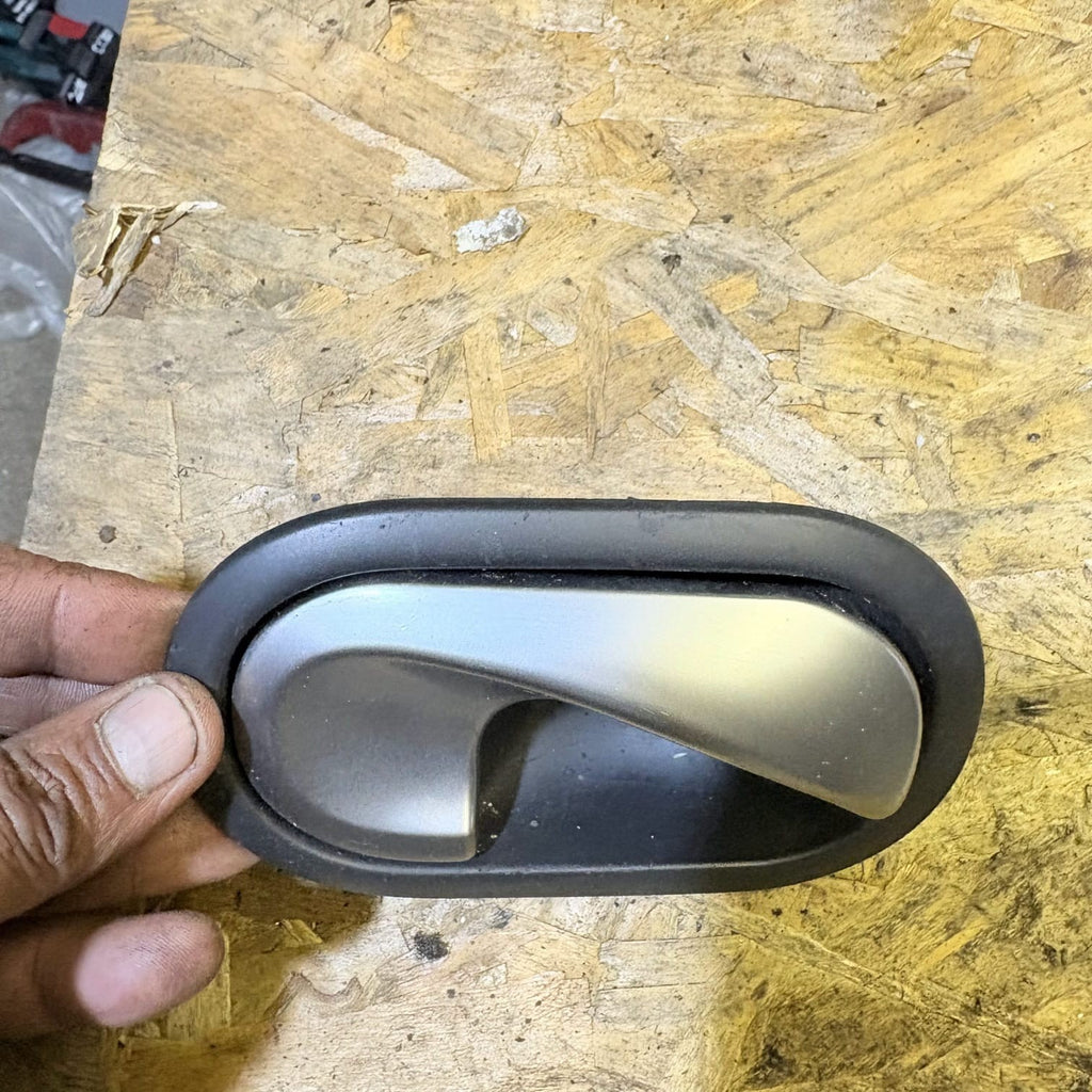 RENAULT MEGANE MK2 2002-2008 DRIVER REAR INTERIOR DOOR HANDLE