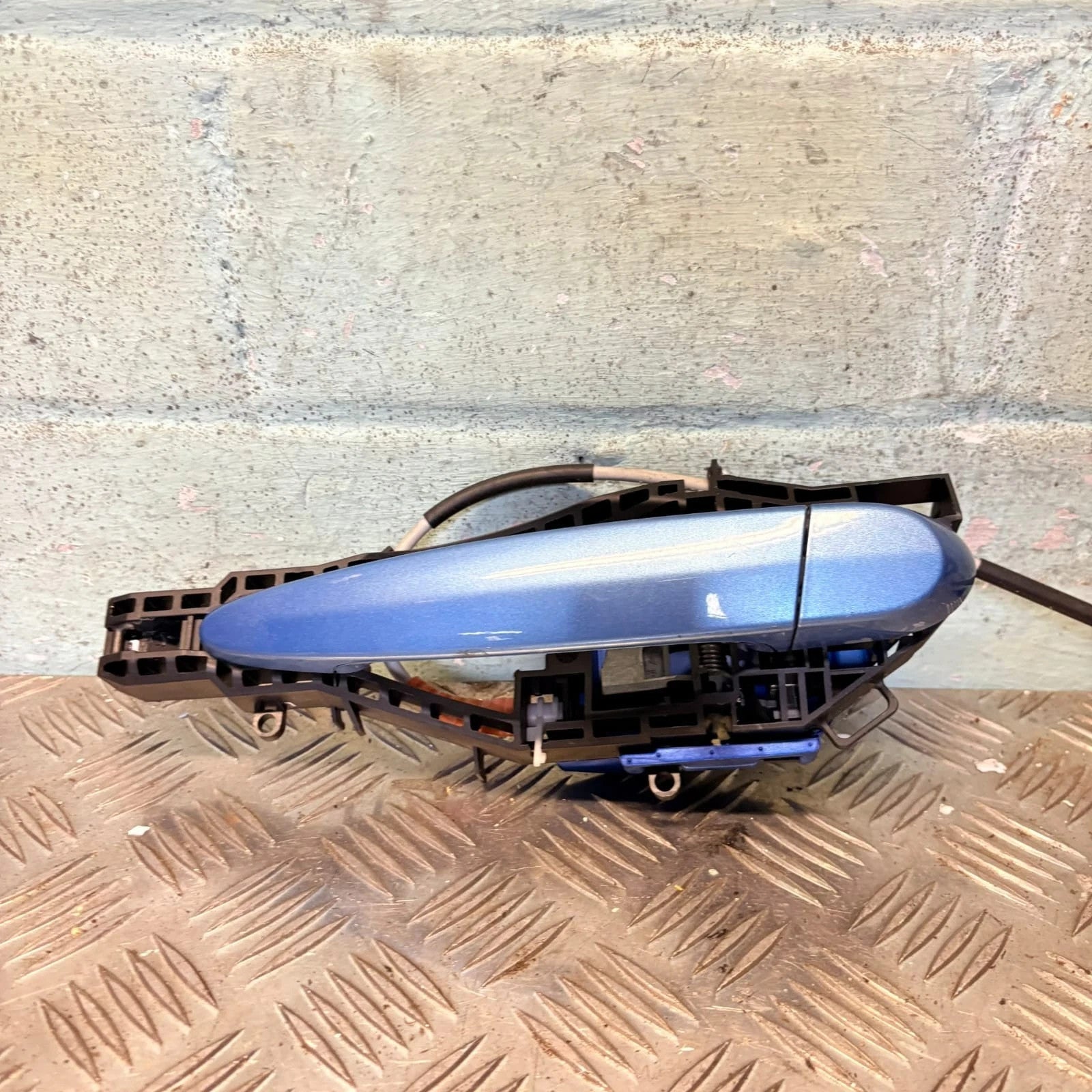 BMW 1 Series F20 5DR 2012-2017 Rear Left Outer Door Handle Blue 51227321641