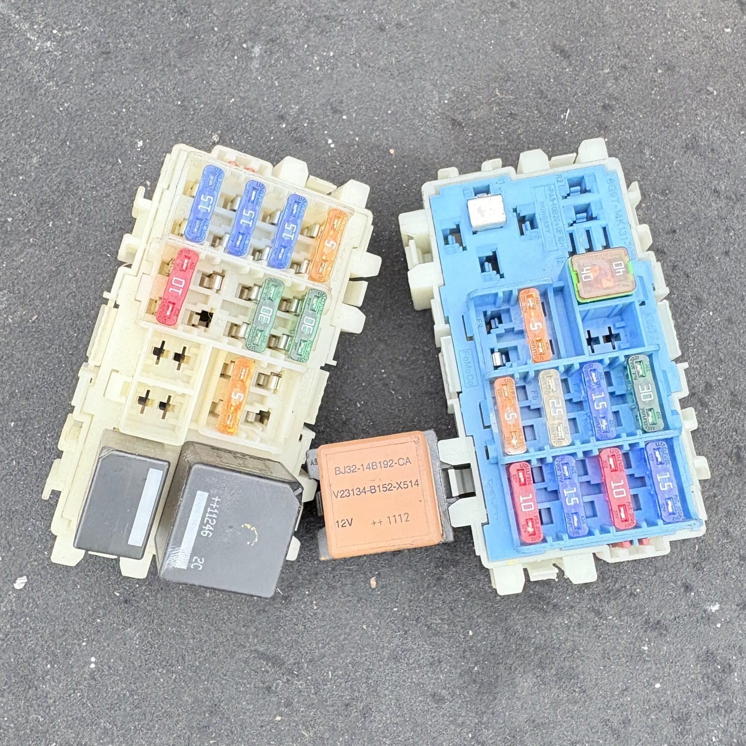 Range Rover Evoque L538 Rear Fuse Box 6G9T14K131DB 5M5T14B192CA 2011-2018