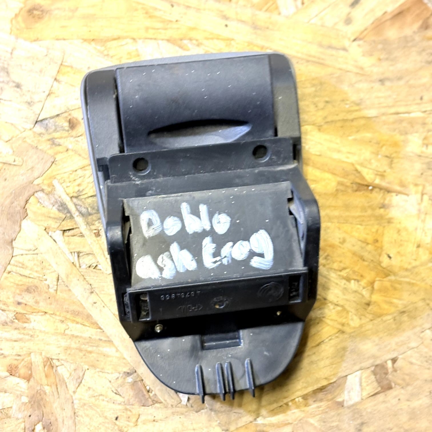 Fiat Doblo front ashtray 46764856