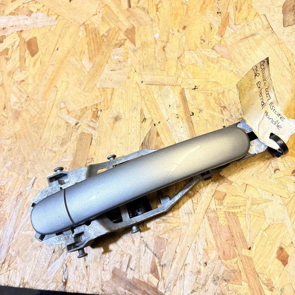 Door handle Driver Rear Skoda Octavia Mk2 Right Rear OSR Exterior Outer