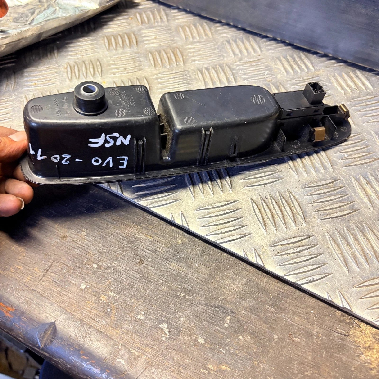 Fiat Punto Evo 2009-2013 Front Left Passenger Electric Window Switch 735500049