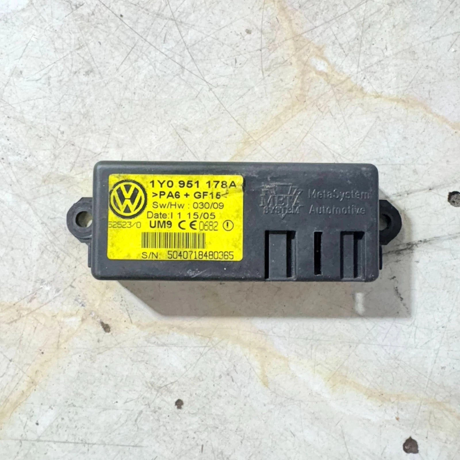 VW Beetle 06 Left Convertible Alarm Movement Motion Detector Sensor 1Y0951178A