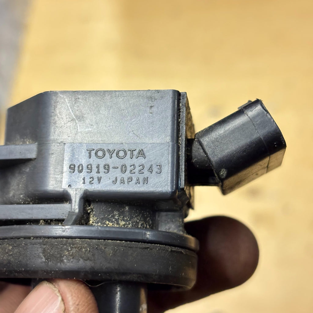 Toyota RAV4 Mk2 XA20 2001 2002 2003 2004 2.0 2.4 Ignition Coil Pack 90919-02243