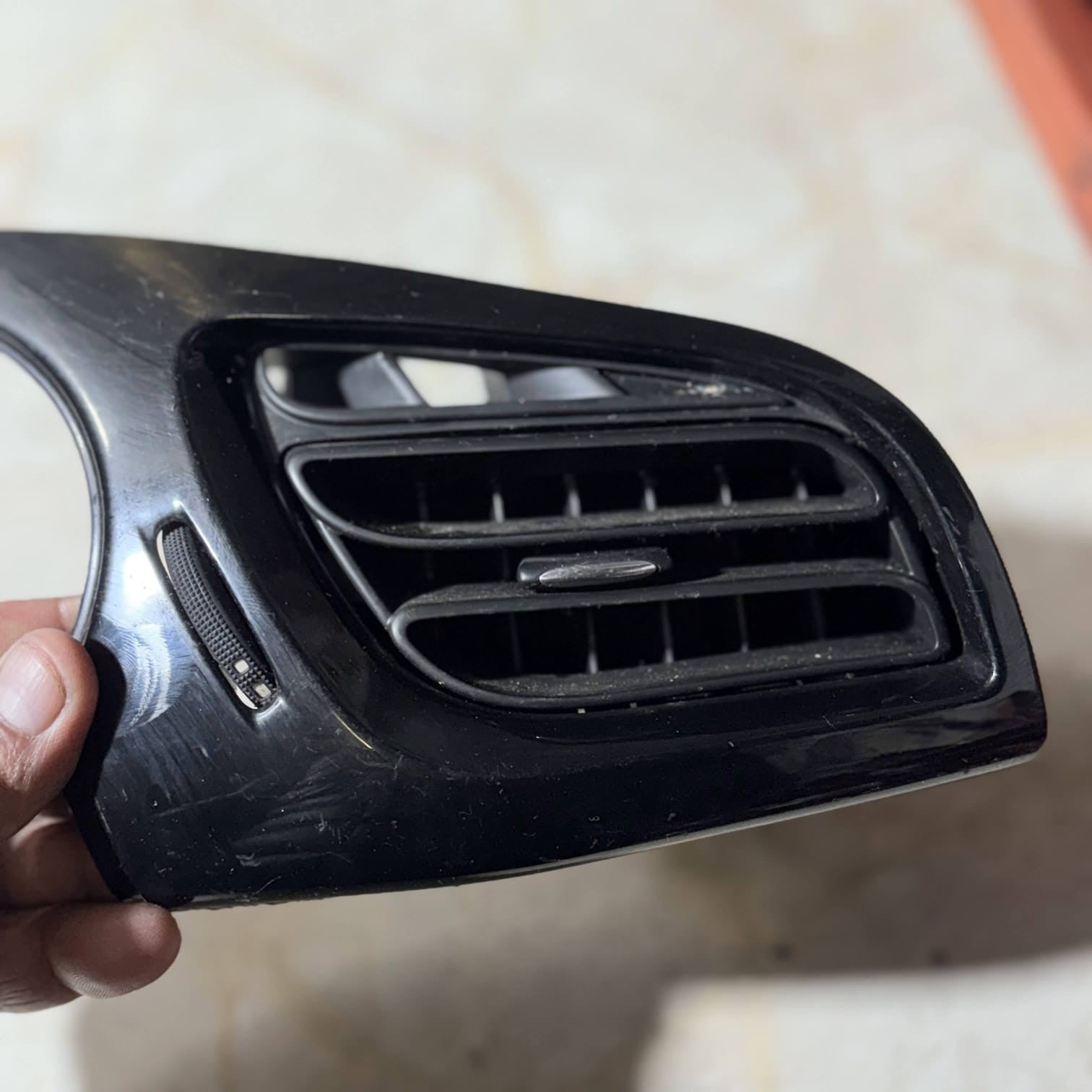 Citroen DS3 Mk1 2010-2015 Driver Front Dashboard Air Vent OSF A1092113