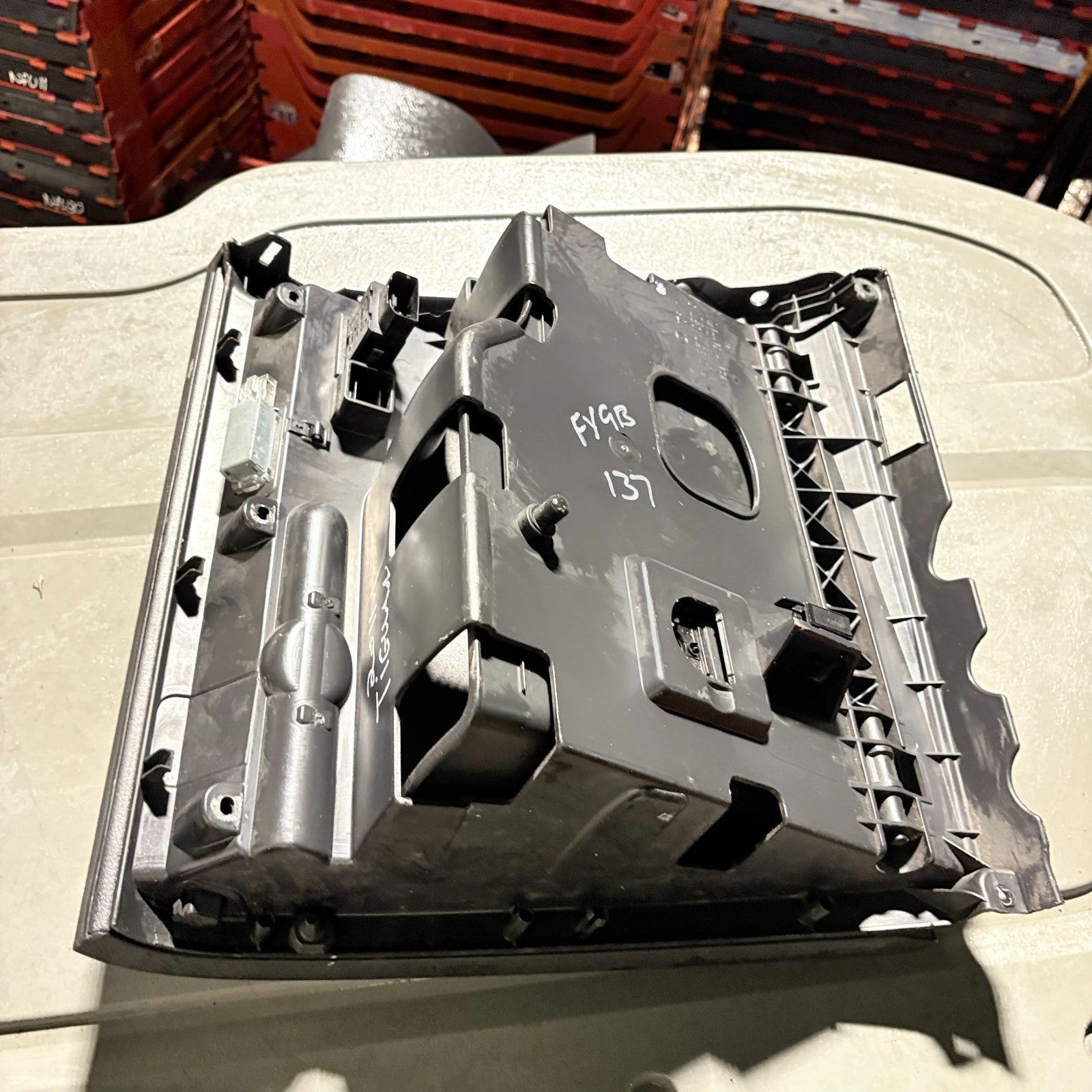 2008-2011 VOLKSWAGEN TIGUAN GLOVE BOX PASSENGER SIDE LEFT