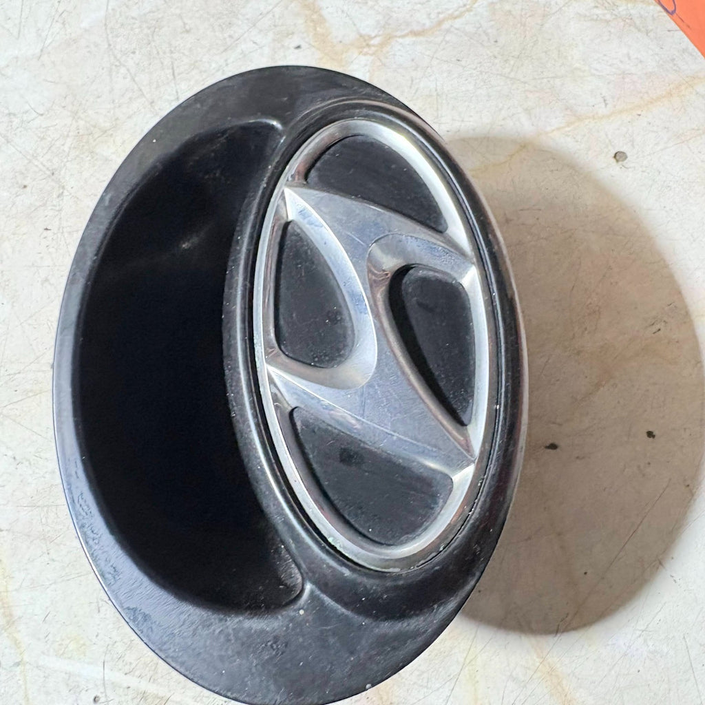 HYUNDAI I20 2009 REAR TAILGATE BOOT RELEASE BADGE HANDLE 81721-1J020