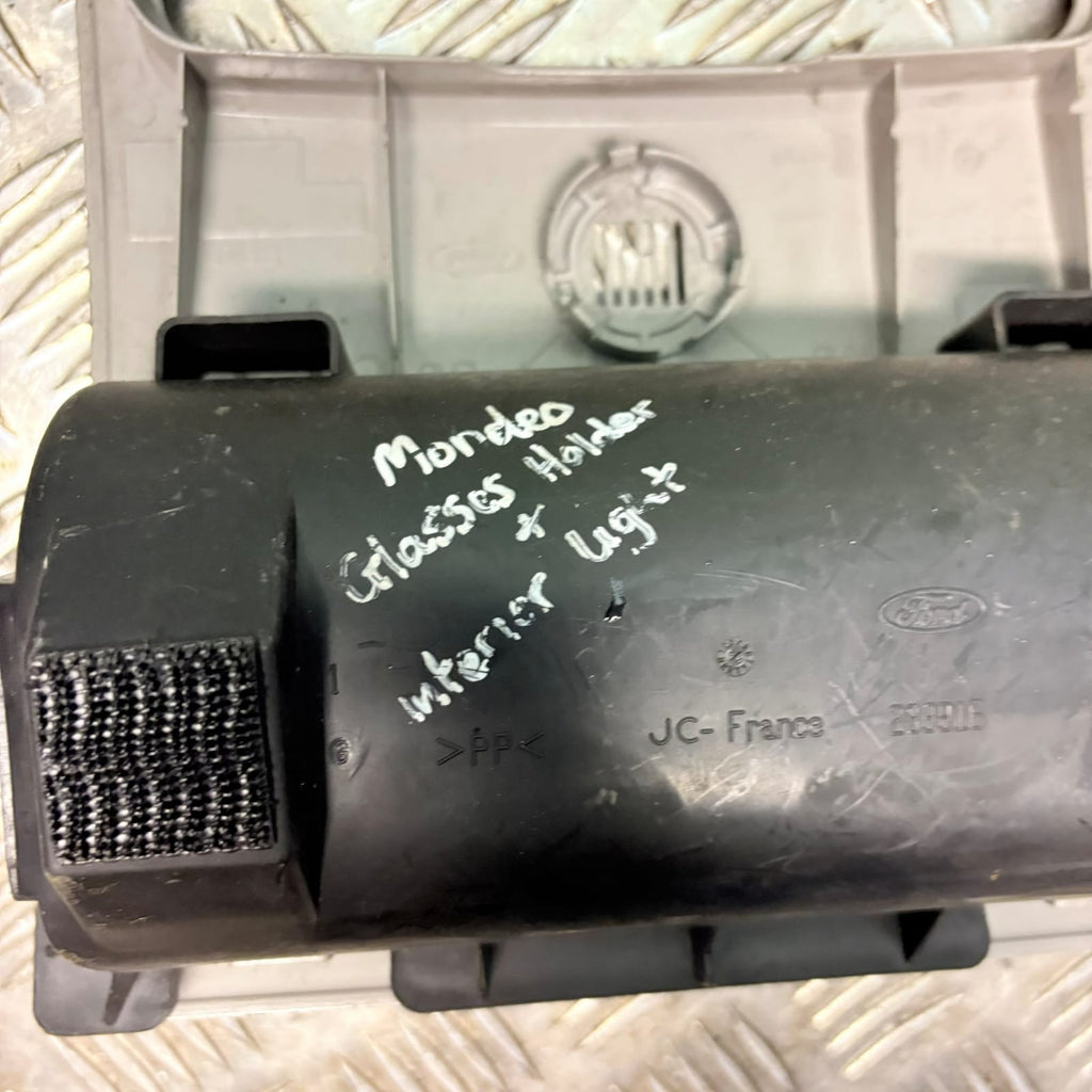 Ford Mondeo MK3 Overhead Console In Linen 1256693 Non Sunroof Models NOS