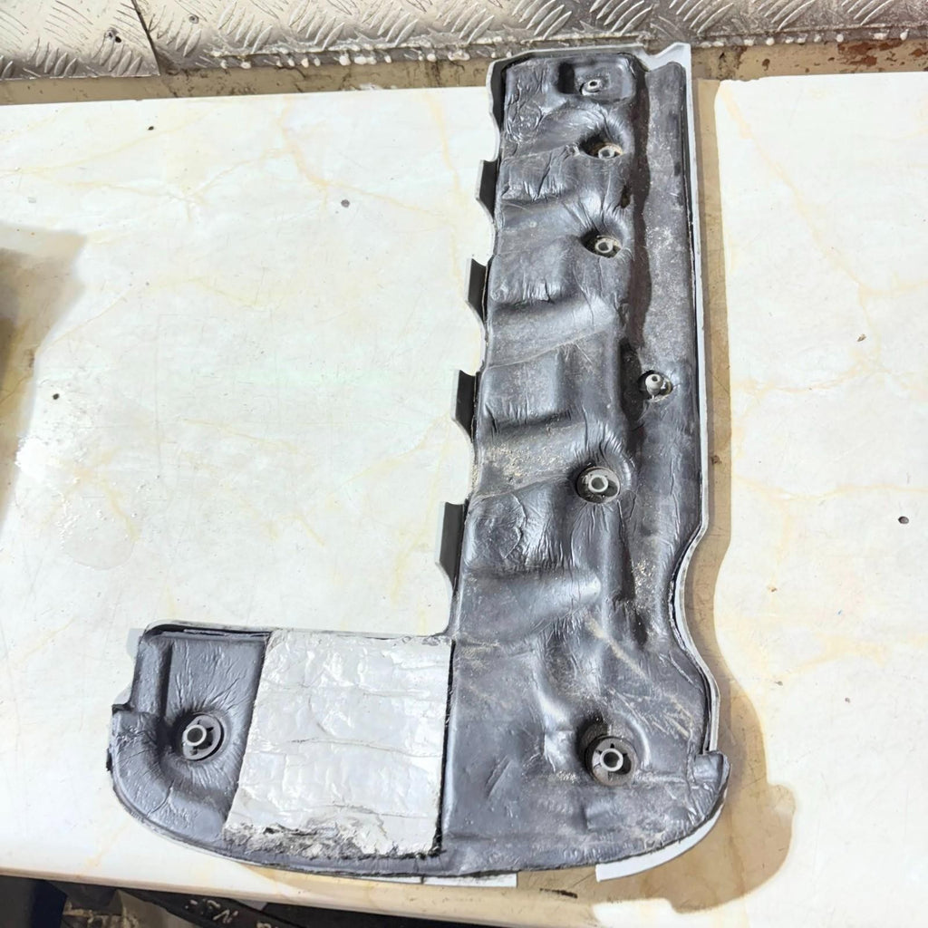 BMW X5 E53 3.0i M54 Engine Cover/Cylinder Head Top Cover 2000-2006