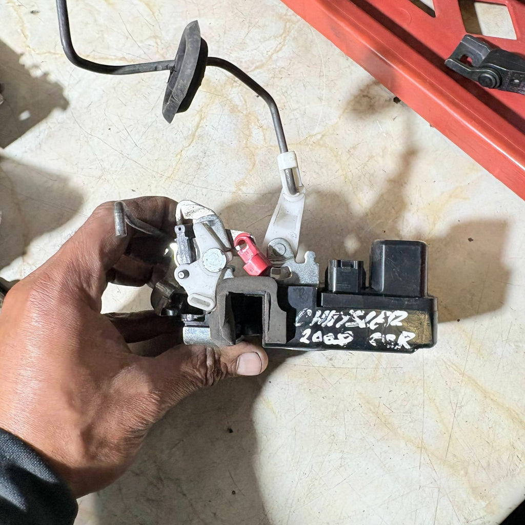 CHRYSLER PT CRUISER 2004-2008.DOOR LOCK MOTOR REAR DRIVER SIDE OFFSIDE