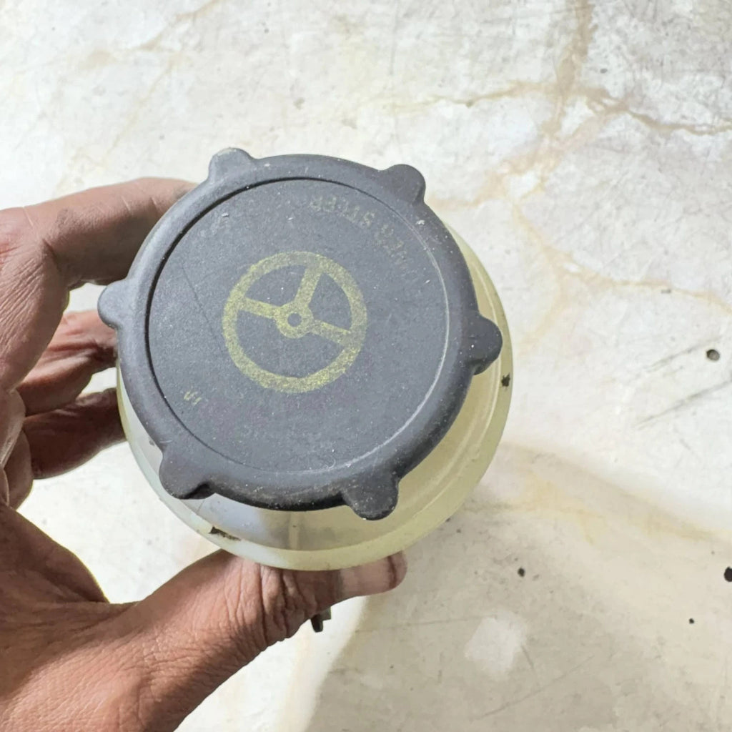 FORD FOCUS MK1 2004 POWER STEERING BOTTLE RESERVOIR 98AG-3R700AH