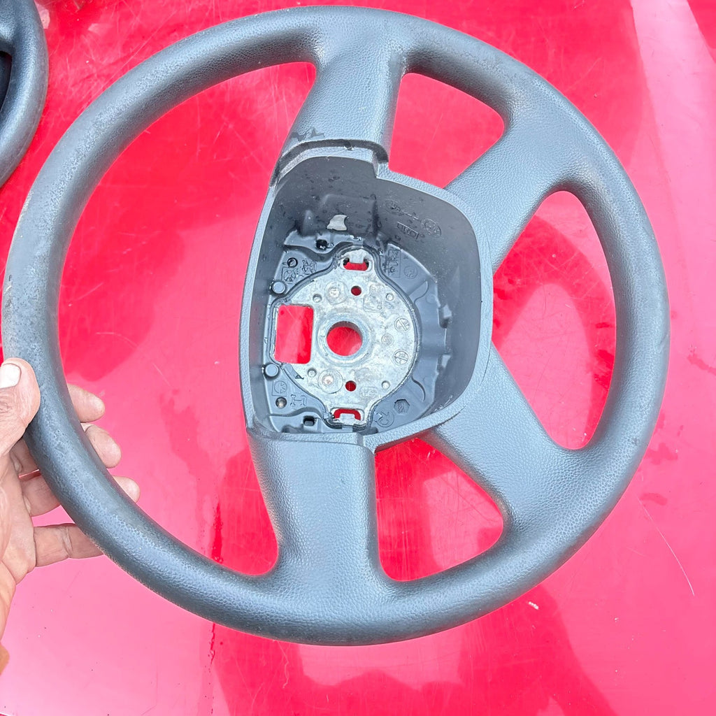 SKODA SUPERB STEERING WHEEL 4 SPOKE 3T0419091 2009