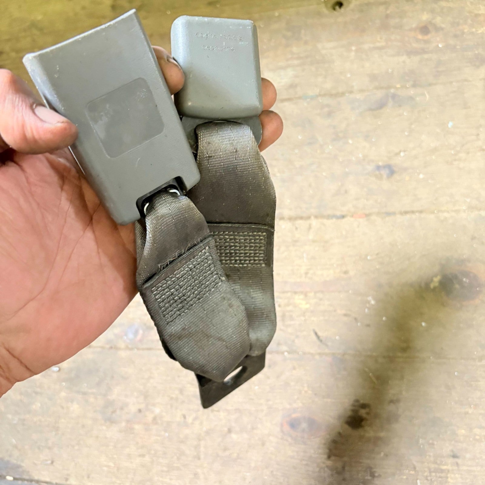 1FR741DAAB Right Rear Seatbelt Hitch for DODGE CALIBER