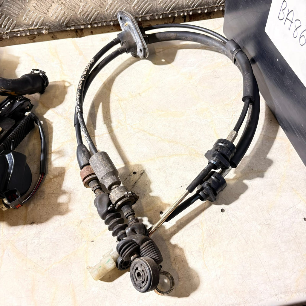 Proton GEAR LINKAGE MANUAL
