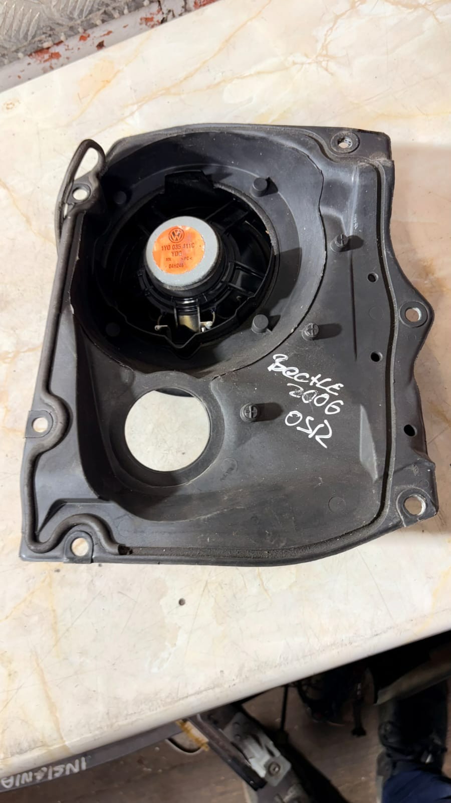 VW Beetle Convertible Drivers Side Rear Speaker Fitting Plate 1Y0951177 2006