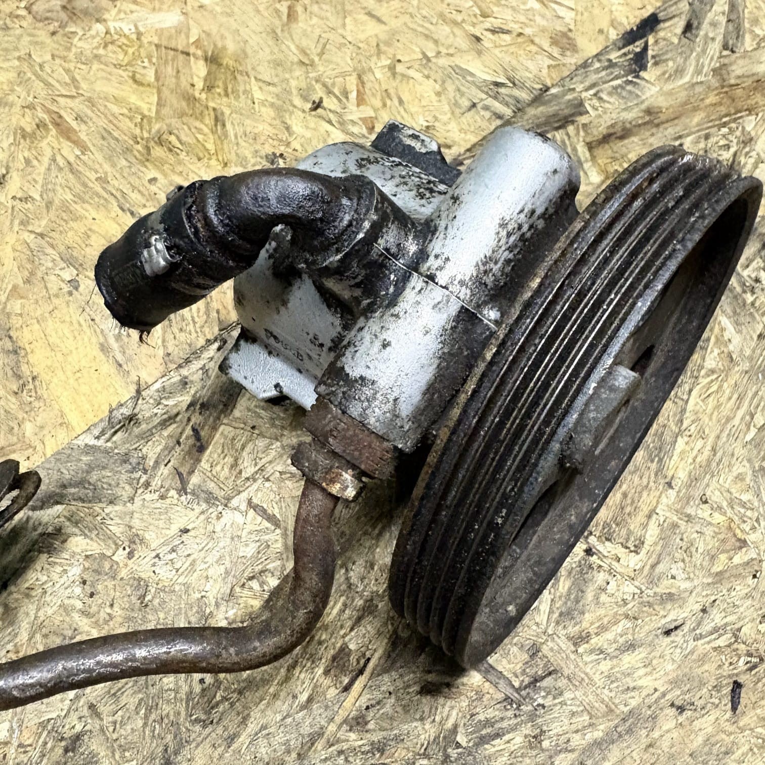 Citroen Xsara Peugeot 306 1.4 KFX TU3JP Power Steering Pump 26049438 9634070580