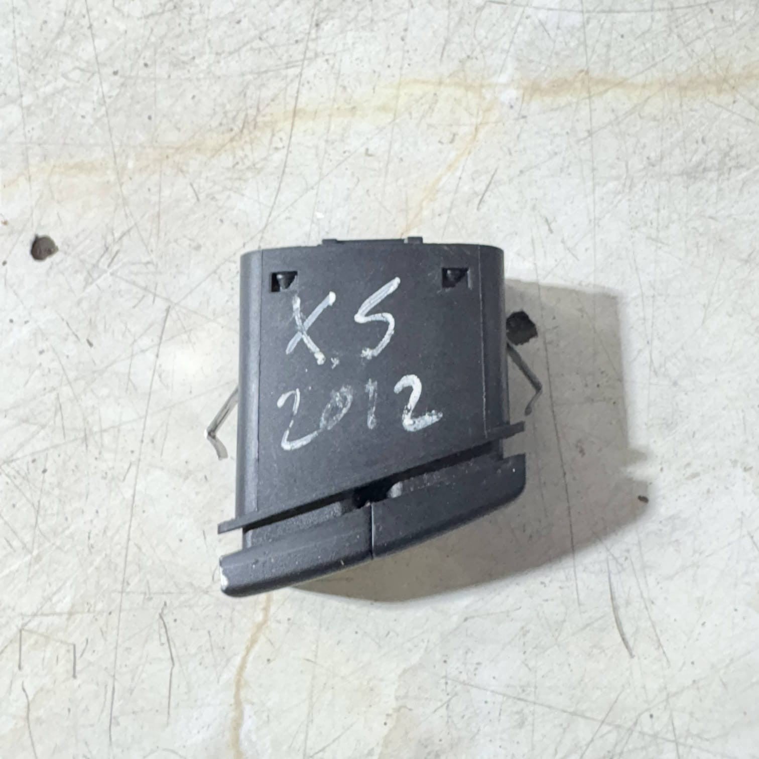 BMW 5 SERIES E60 E61 HAZARD LIGHT SWITCH 6919506 2012