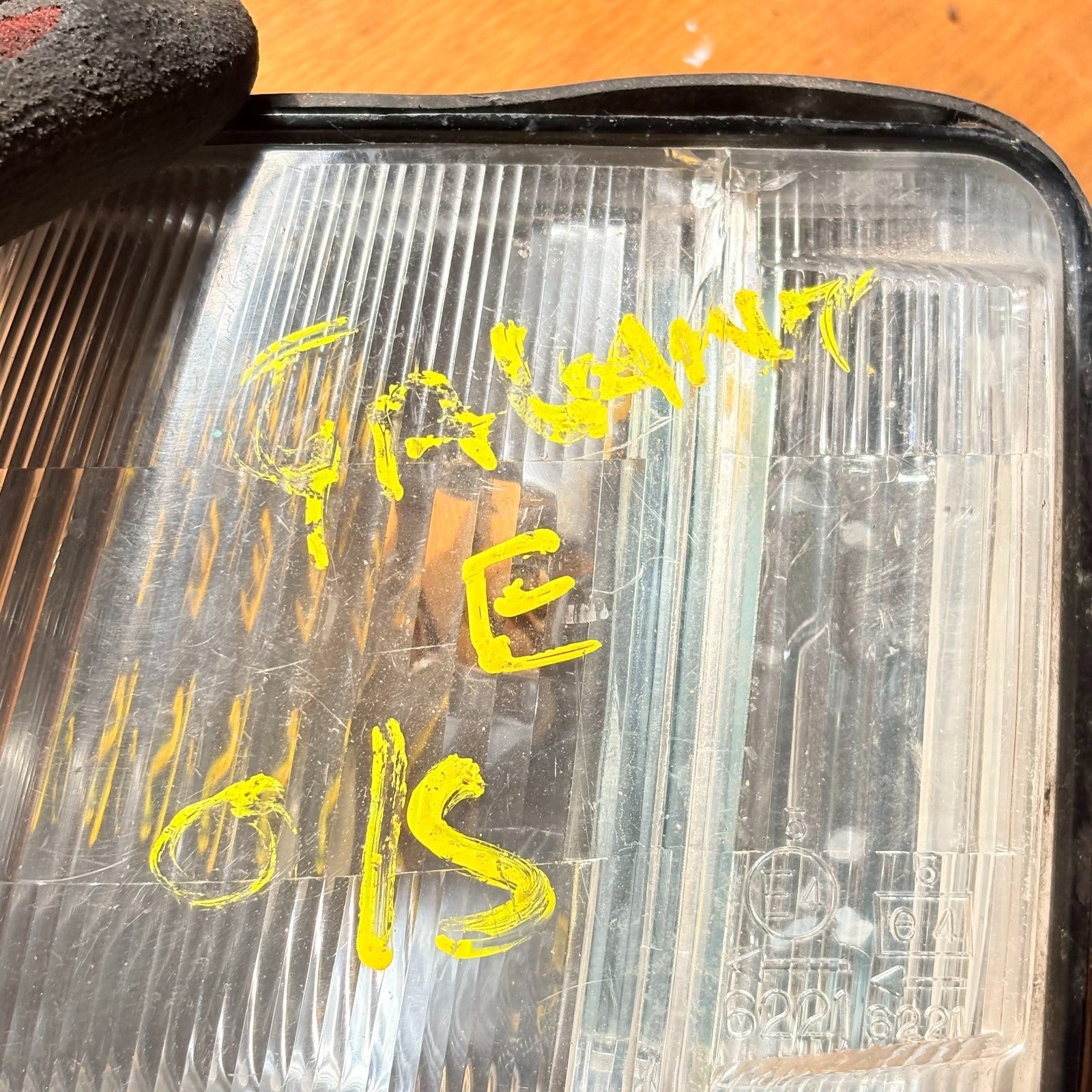 Mitsubishi Galant 1992-1996 Front Indicator Parking Lamp LH Stanley 041-0446L