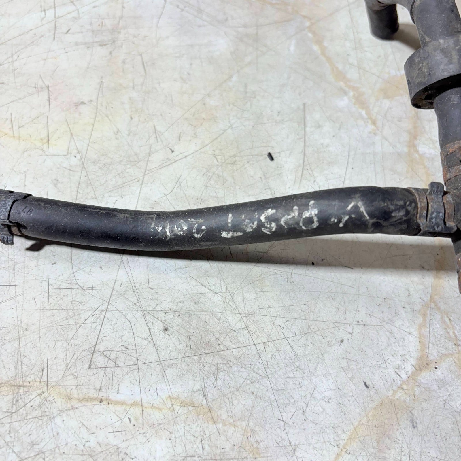 Volkswagen VW Passat B8 2018 Engine Coolant Hose Pipe Line Water Radiator Heater