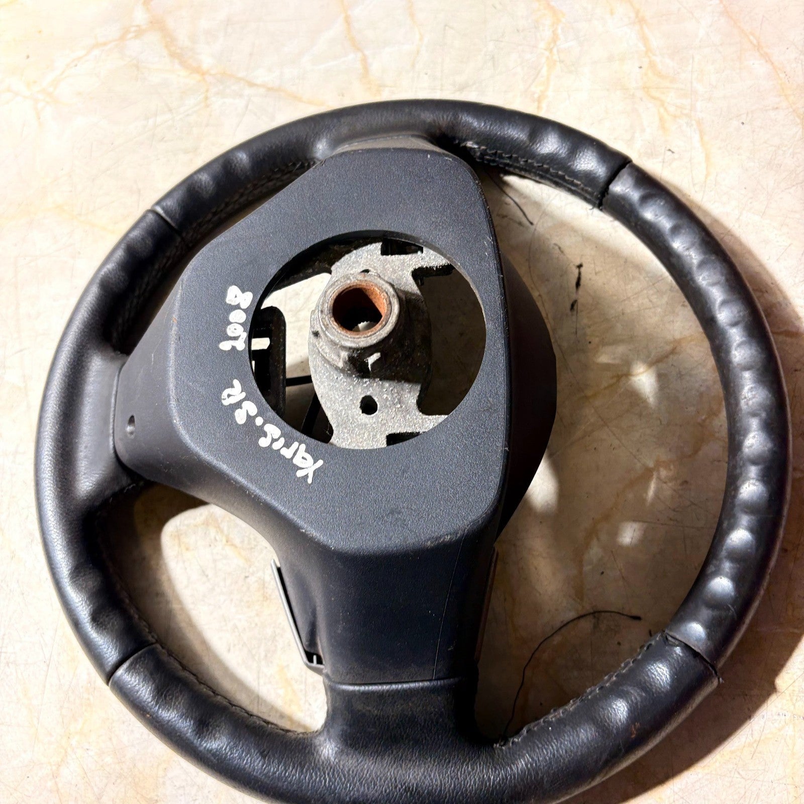 Toyota Yaris XP90 11/2008-07/2011  Audio Steering Wheel 305460899FKA-AE