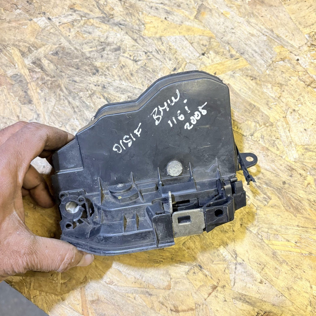 BMW 1 3 5 Series E60 E87 E90 Driver Front Door Latch Actuator Catch 7167066 2005