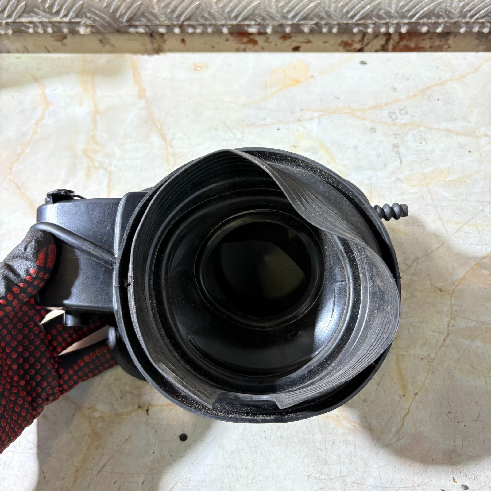 BMW X5 E70 2007-2013 X5 M 2010-2013 Fuel Filler Door Pocket 7160631 51177160631