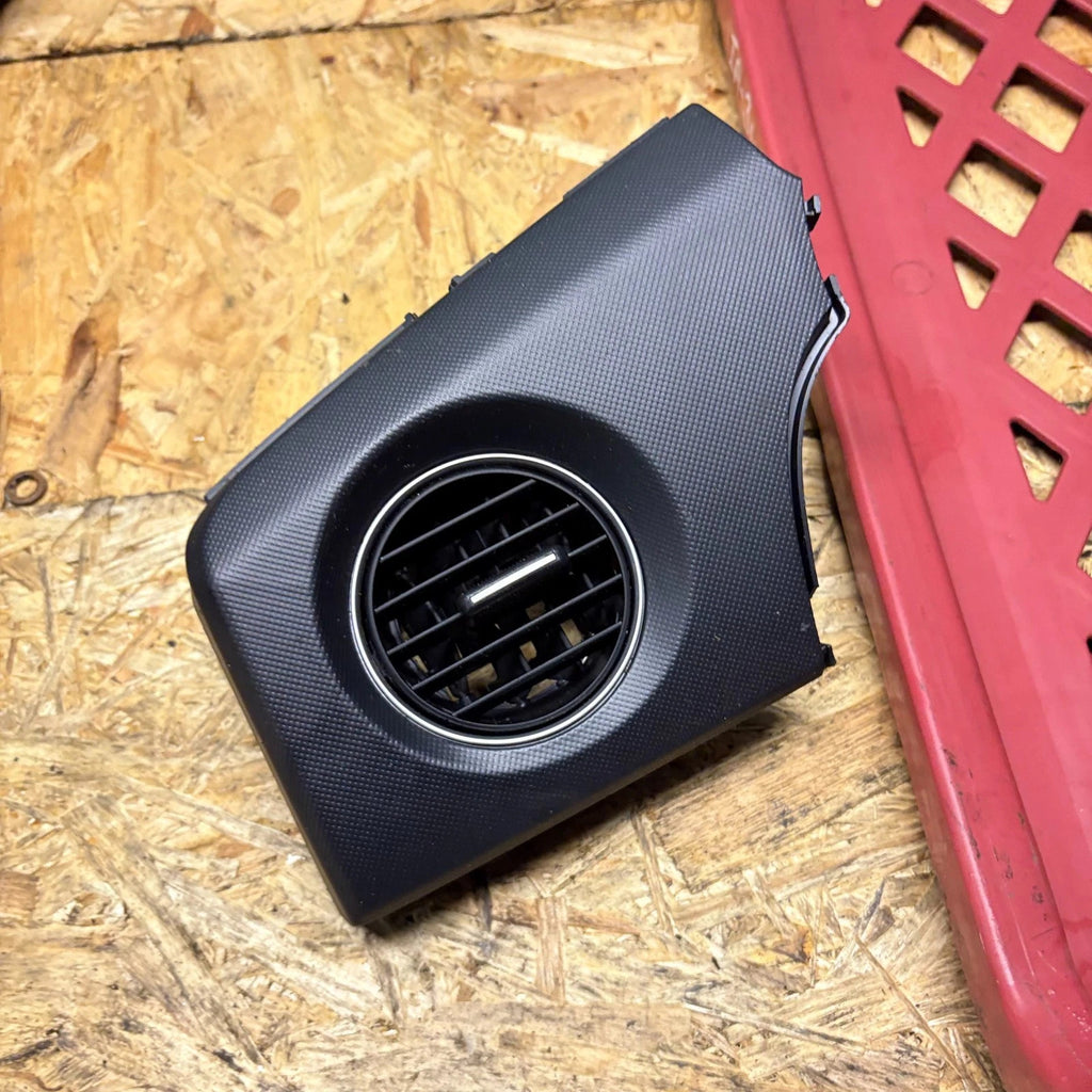 Hyundai i10 Mk2 2014-2019 Driver Right Dashboard Air Vent Grille 84795-B9910